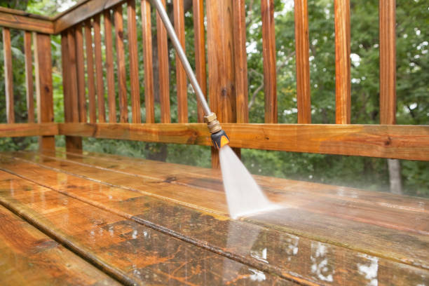 Why Choose Our Certified Pressure Washing Experts for Your Project Needs in Altoona, IA?